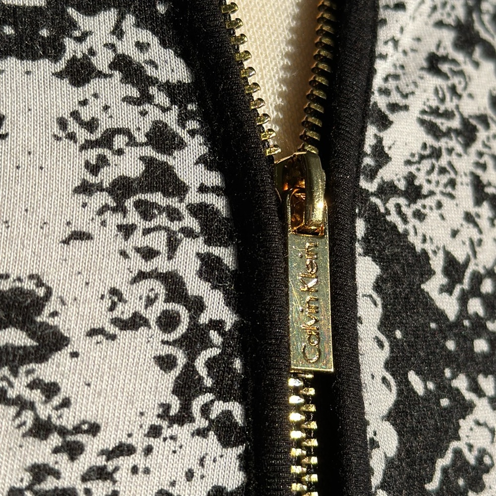 Calvin Klein Pull Over Partial Front Zip Stylized… - image 6